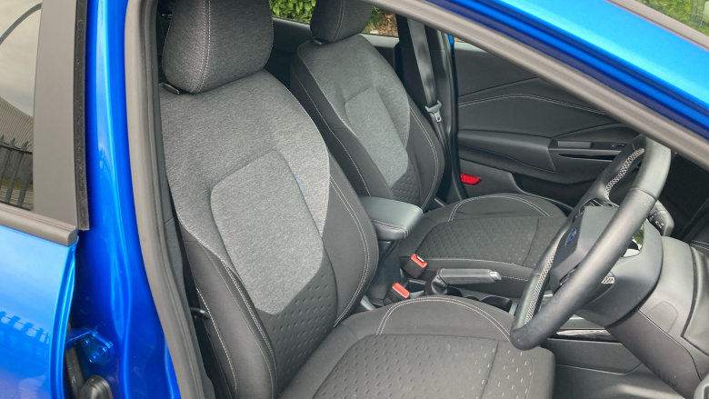 Ford Puma 1.0 EcoBoost Hybrid mHEV Titanium 5dr DCT Petrol Hatchback